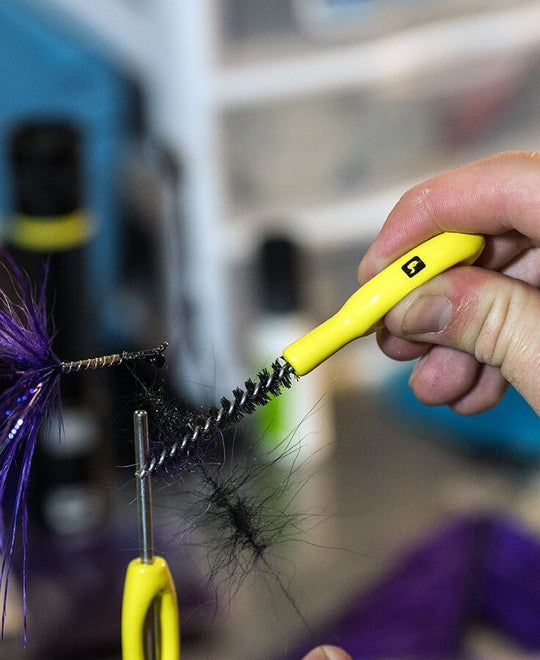 Loon Ergo Dubbing Brush - High-quality fly tying tool.